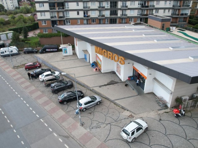 1363 m² Shop for Sale in Alemdağ, Çekmeköy, Istanbul